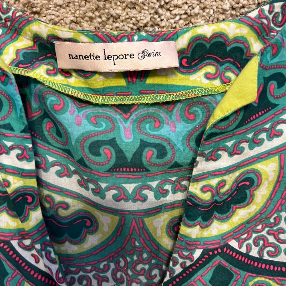 Vibrant Green Patterned Tunic - Picture 3 of 3